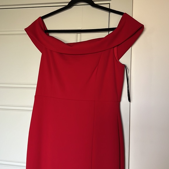 Lulus Aveline Crepe gown bright red off shoulder dress XL - Picture 4 of 9
